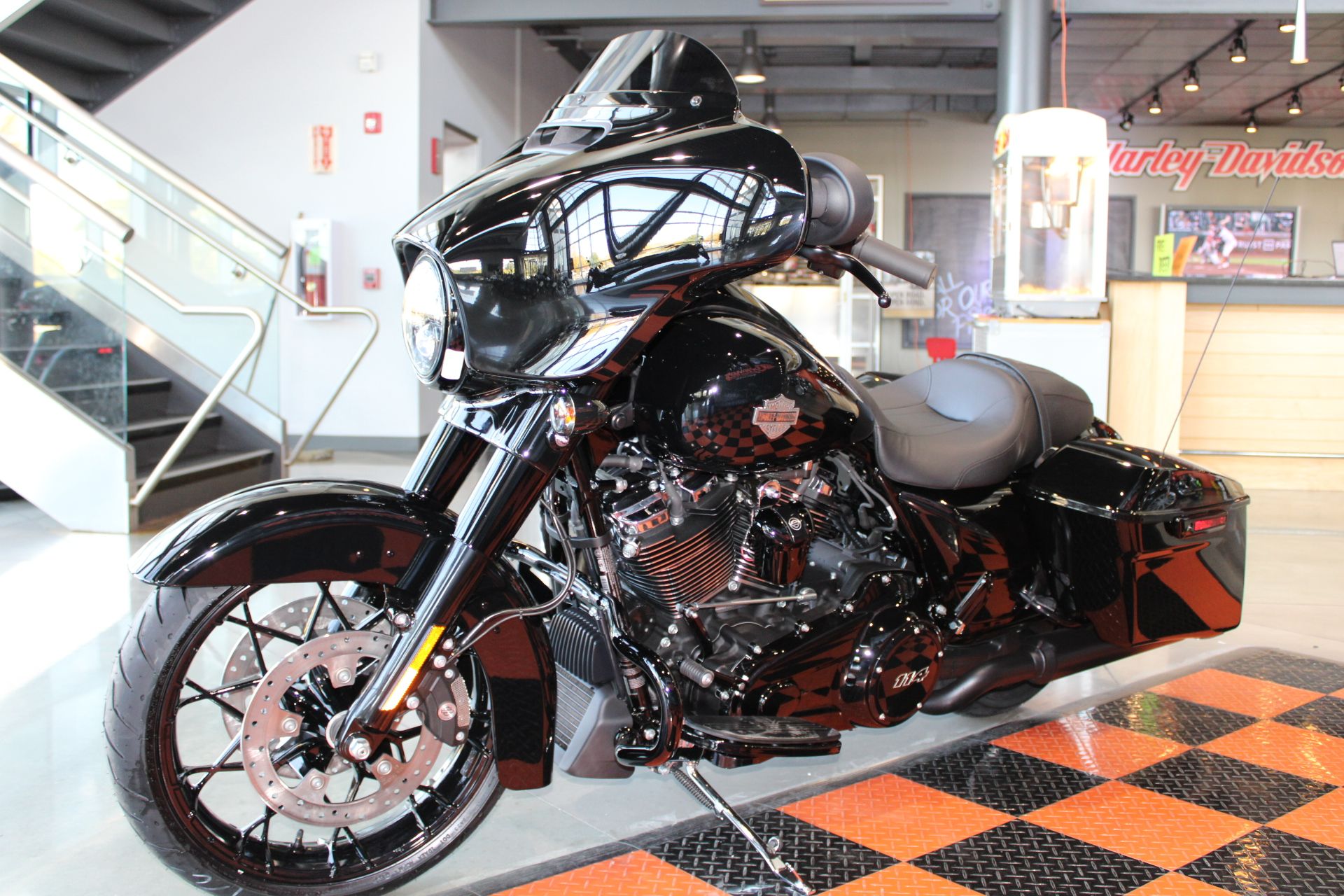 2022 Harley-Davidson Street Glide® Special in Shorewood, Illinois - Photo 18