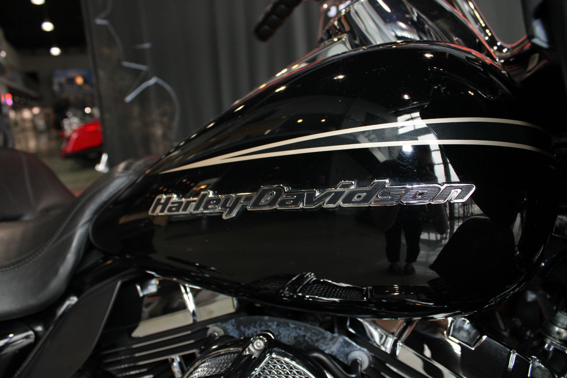 2013 Harley-Davidson Road Glide® Ultra in Shorewood, Illinois - Photo 4
