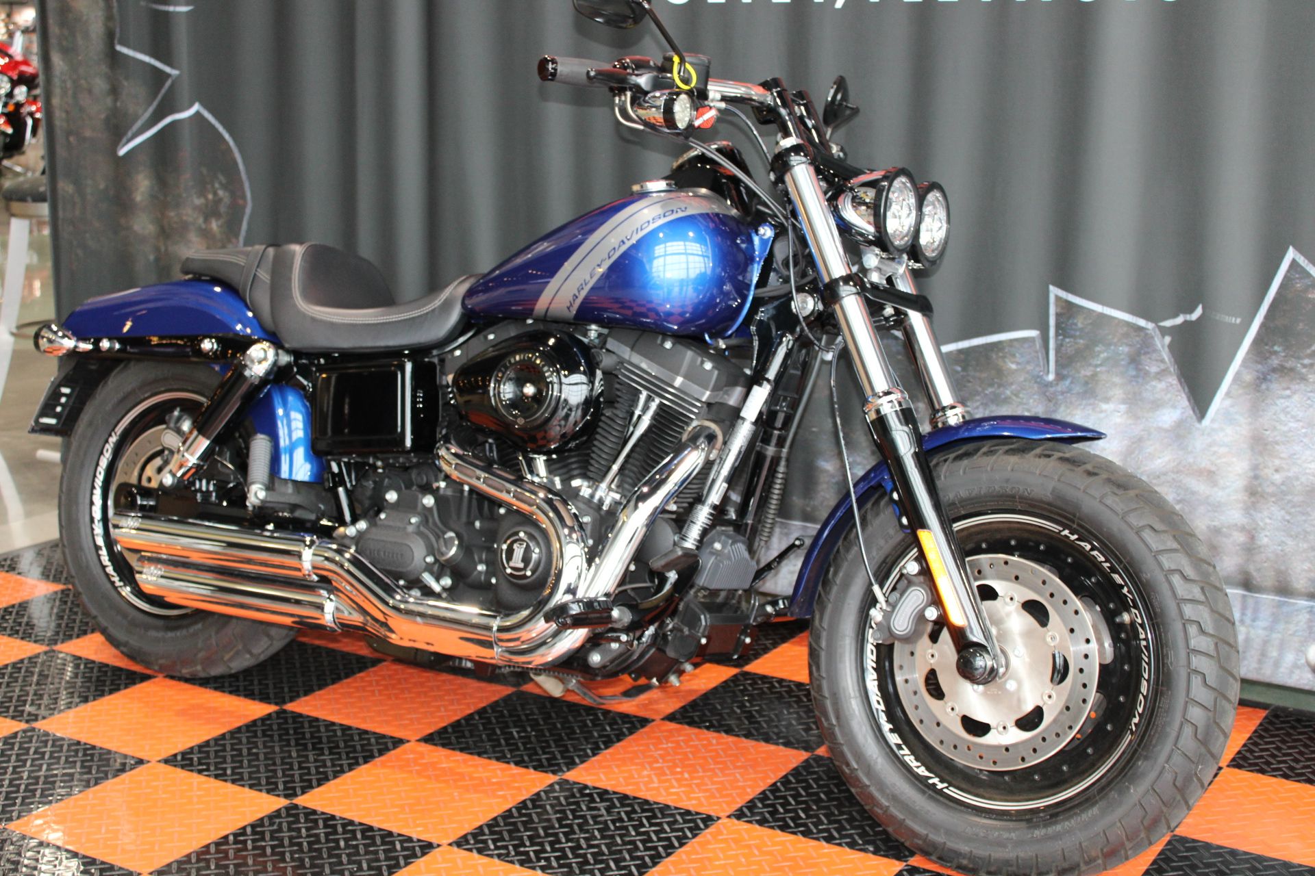 2015 Harley-Davidson Fat Bob® in Shorewood, Illinois - Photo 3
