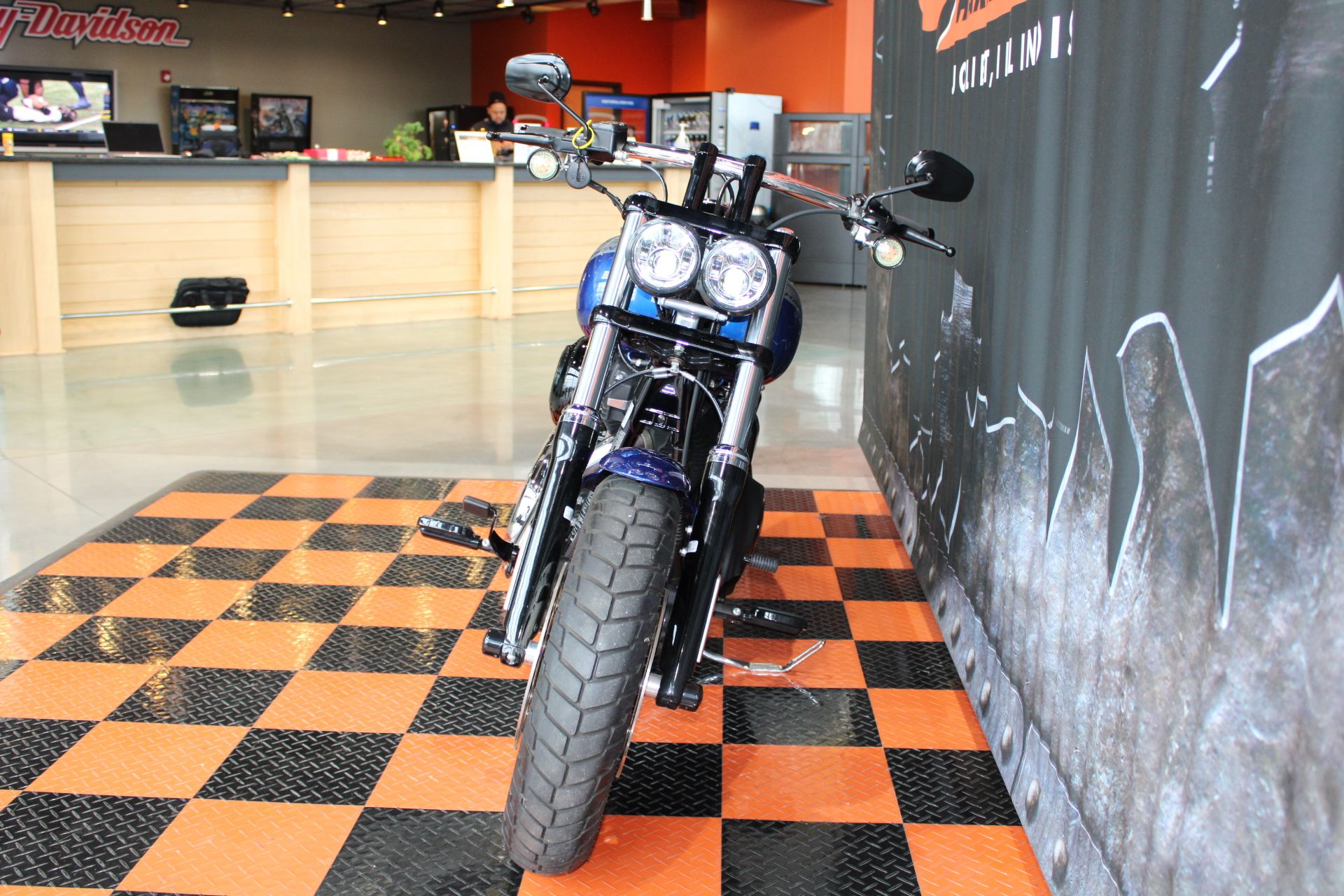 2015 Harley-Davidson Fat Bob® in Shorewood, Illinois - Photo 16