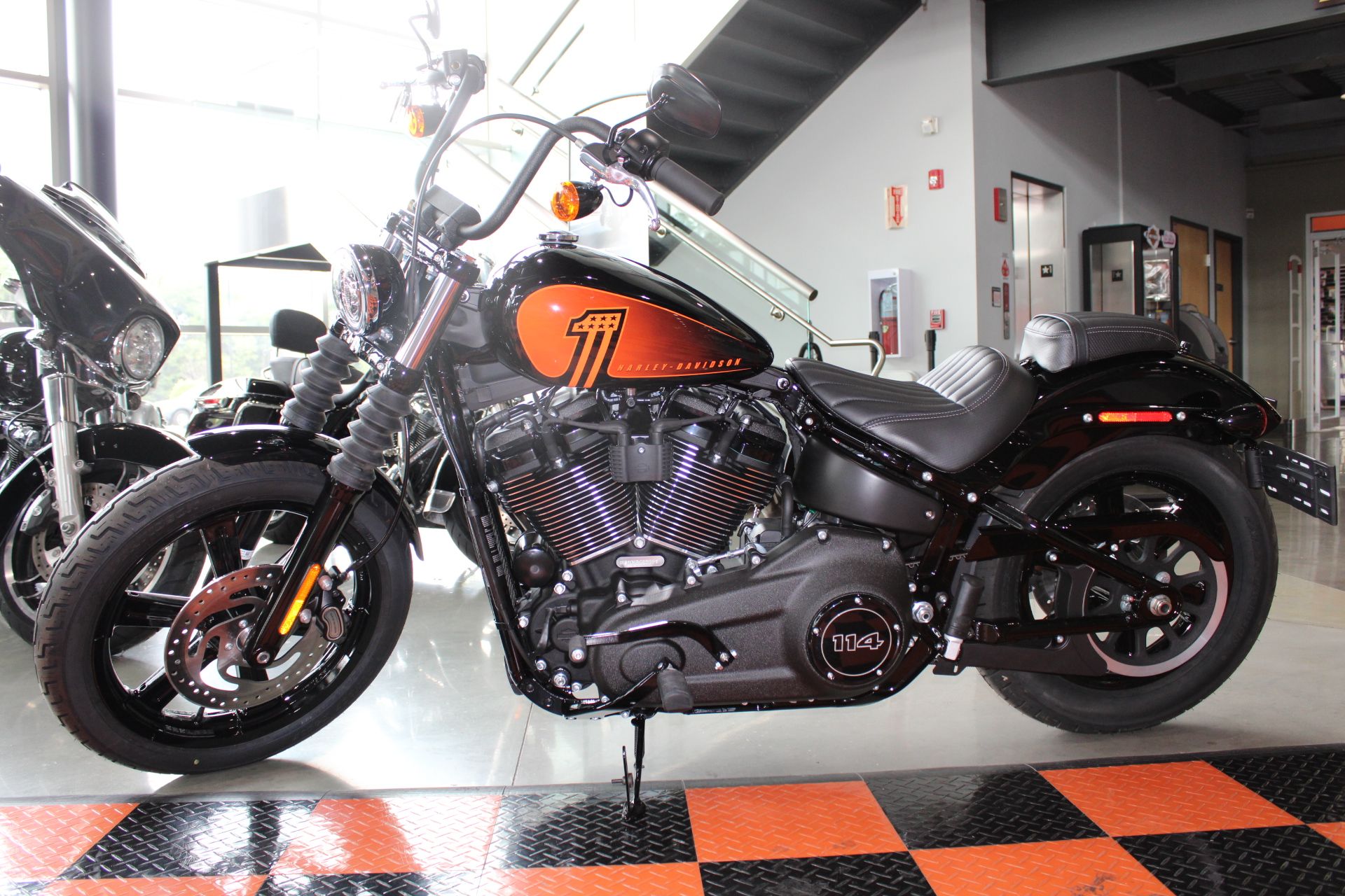 2022 Harley-Davidson Street Bob® 114 in Shorewood, Illinois - Photo 19