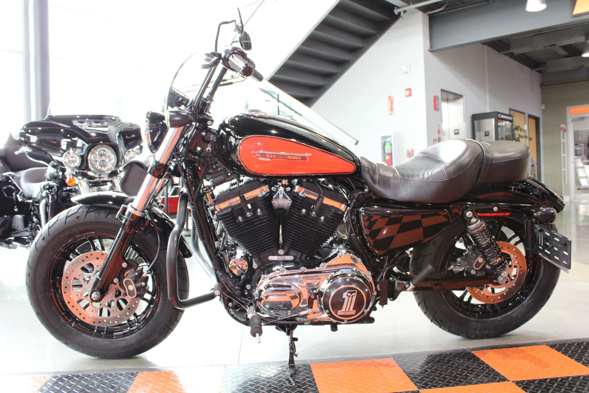 2018 Harley-Davidson Forty-Eight® Special in Shorewood, Illinois - Photo 19