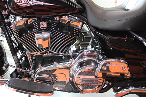 2012 Harley-Davidson Ultra Classic® Electra Glide® in Shorewood, Illinois - Photo 20