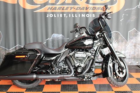 2021 Harley-Davidson Road King® Special in Shorewood, Illinois - Photo 2