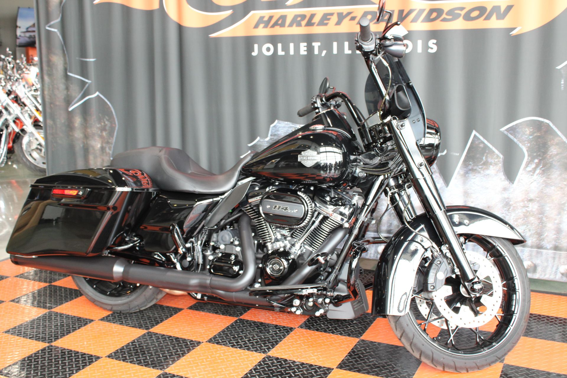 2021 Harley-Davidson Road King® Special in Shorewood, Illinois - Photo 3