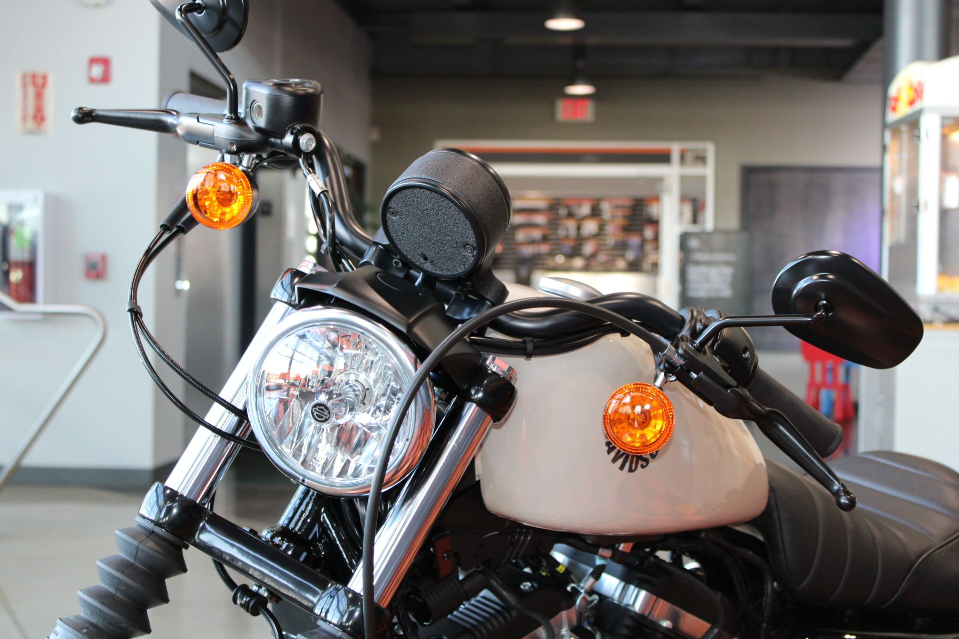 2022 Harley-Davidson Iron 883™ in Shorewood, Illinois - Photo 19
