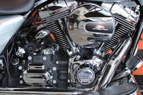 2015 Harley-Davidson Street Glide® Special in Shorewood, Illinois - Photo 5