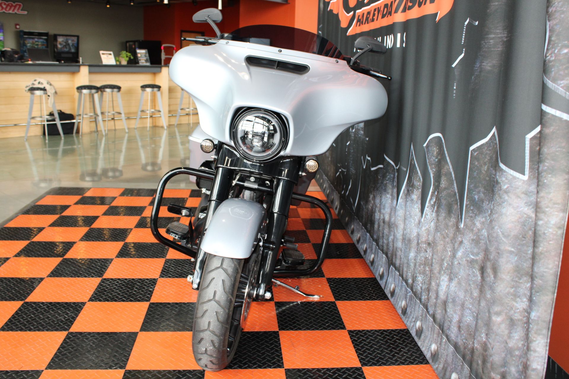 2019 Harley-Davidson Street Glide® Special in Shorewood, Illinois - Photo 19