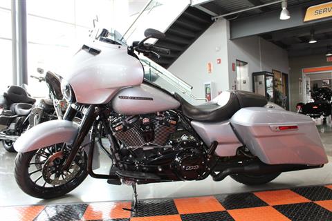 2019 Harley-Davidson Street Glide® Special in Shorewood, Illinois - Photo 20