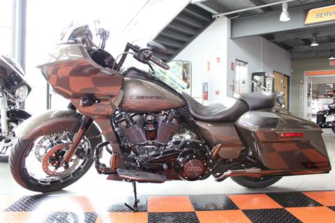 2021 Harley-Davidson CVO™ Road Glide® in Shorewood, Illinois - Photo 22