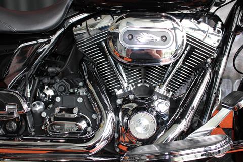 2010 Harley-Davidson Street Glide® in Shorewood, Illinois - Photo 8