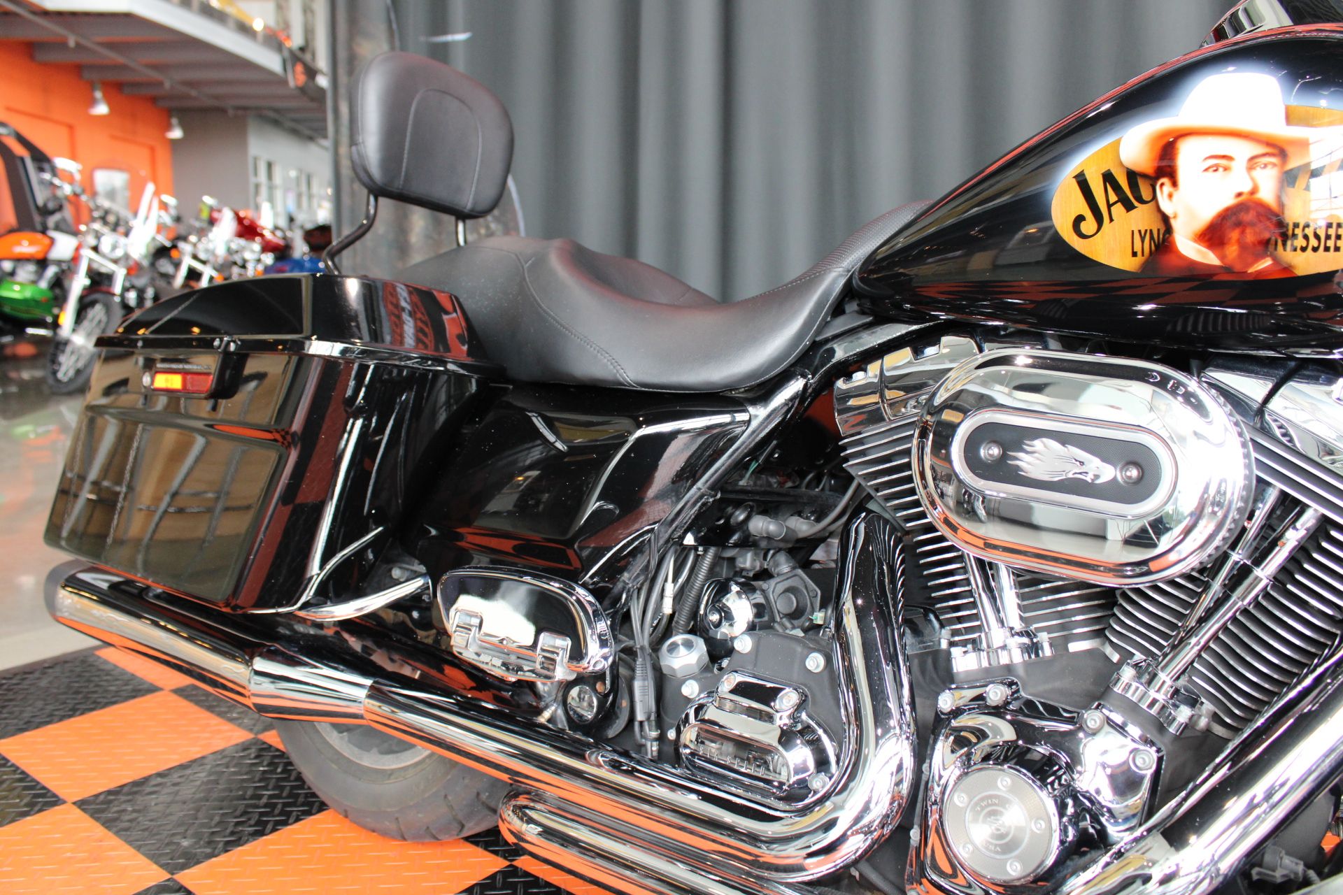 2010 Harley-Davidson Street Glide® in Shorewood, Illinois - Photo 9