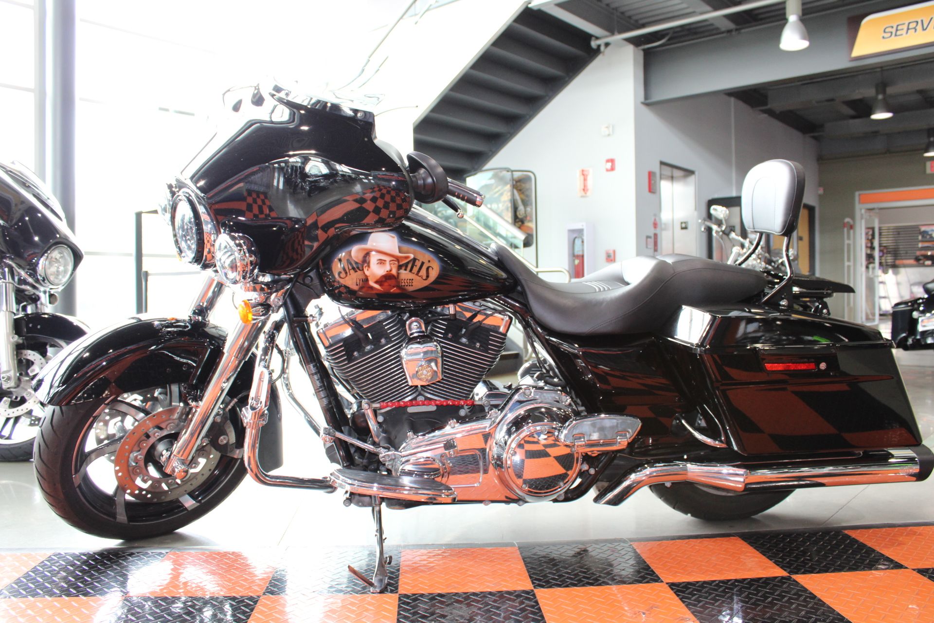 2010 Harley-Davidson Street Glide® in Shorewood, Illinois - Photo 20