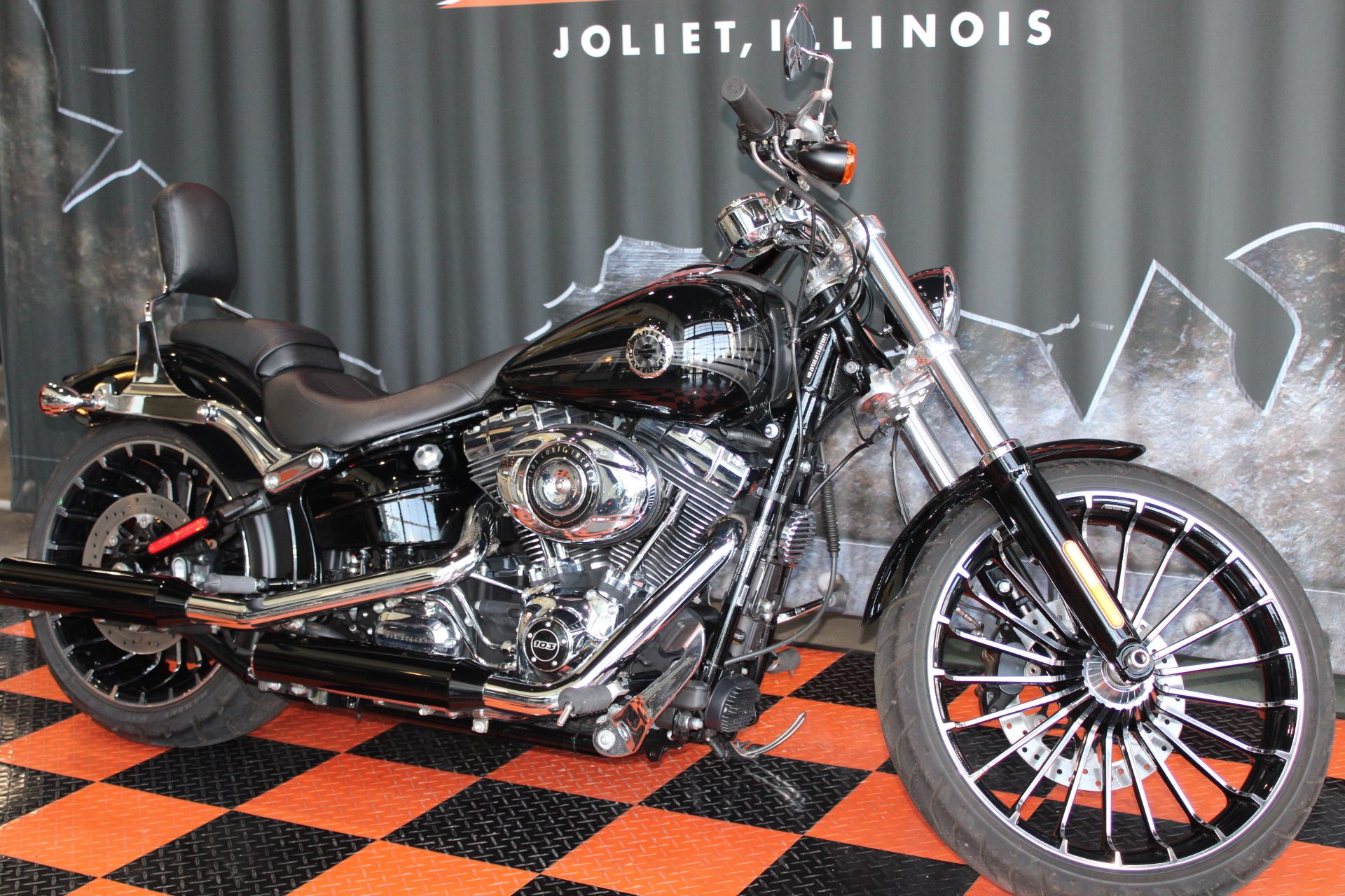 2015 Harley-Davidson Breakout® in Shorewood, Illinois - Photo 3