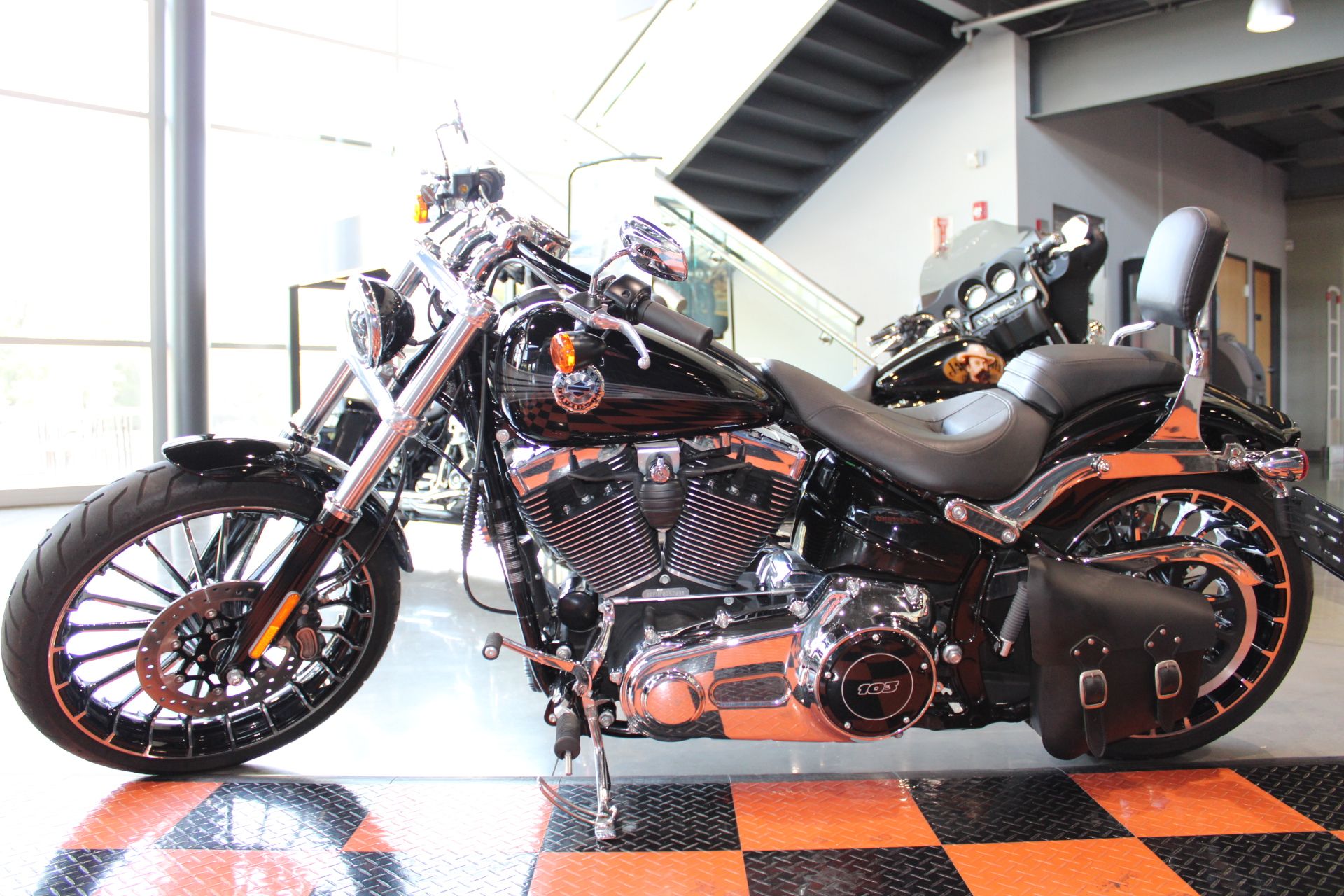 2015 Harley-Davidson Breakout® in Shorewood, Illinois - Photo 17
