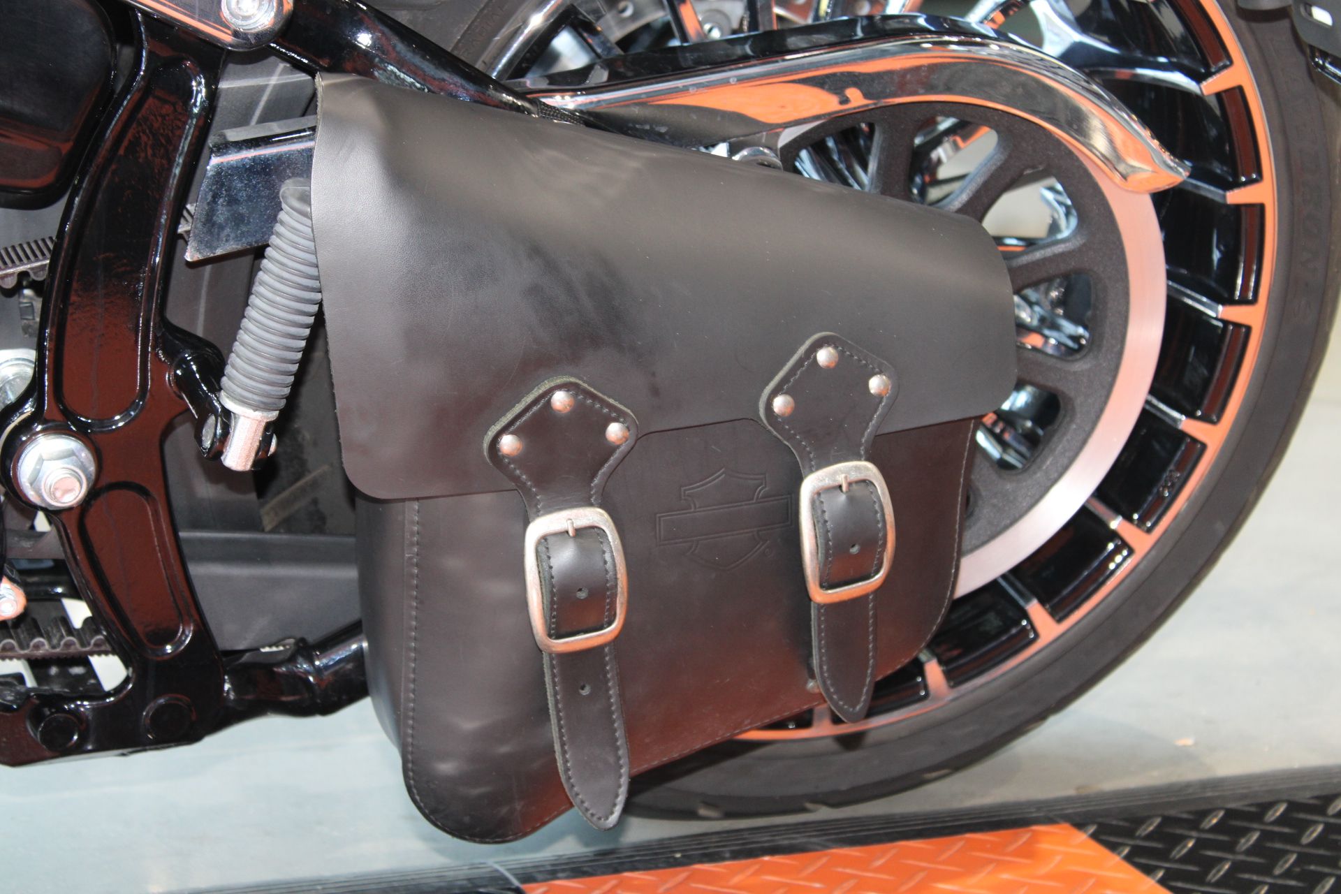 2015 Harley-Davidson Breakout® in Shorewood, Illinois - Photo 18