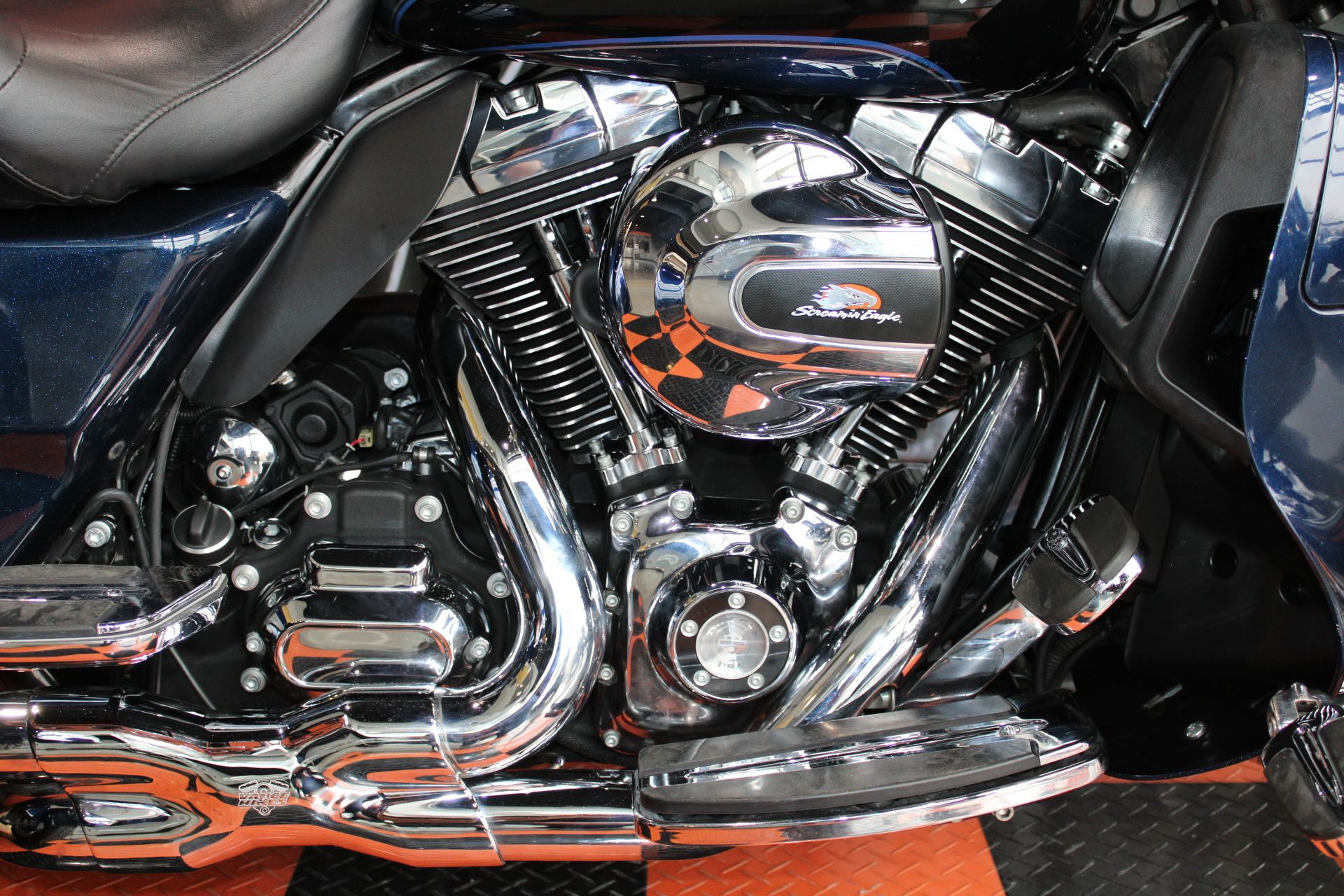 2014 Harley-Davidson Tri Glide® Ultra in Shorewood, Illinois - Photo 6