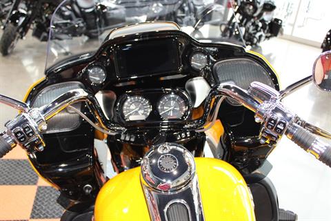 2022 Harley-Davidson CVO™ Road Glide® Limited in Shorewood, Illinois - Photo 12
