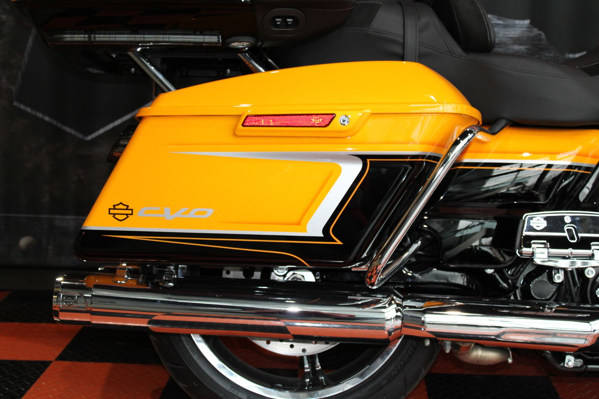 2022 Harley-Davidson CVO™ Road Glide® Limited in Shorewood, Illinois - Photo 19