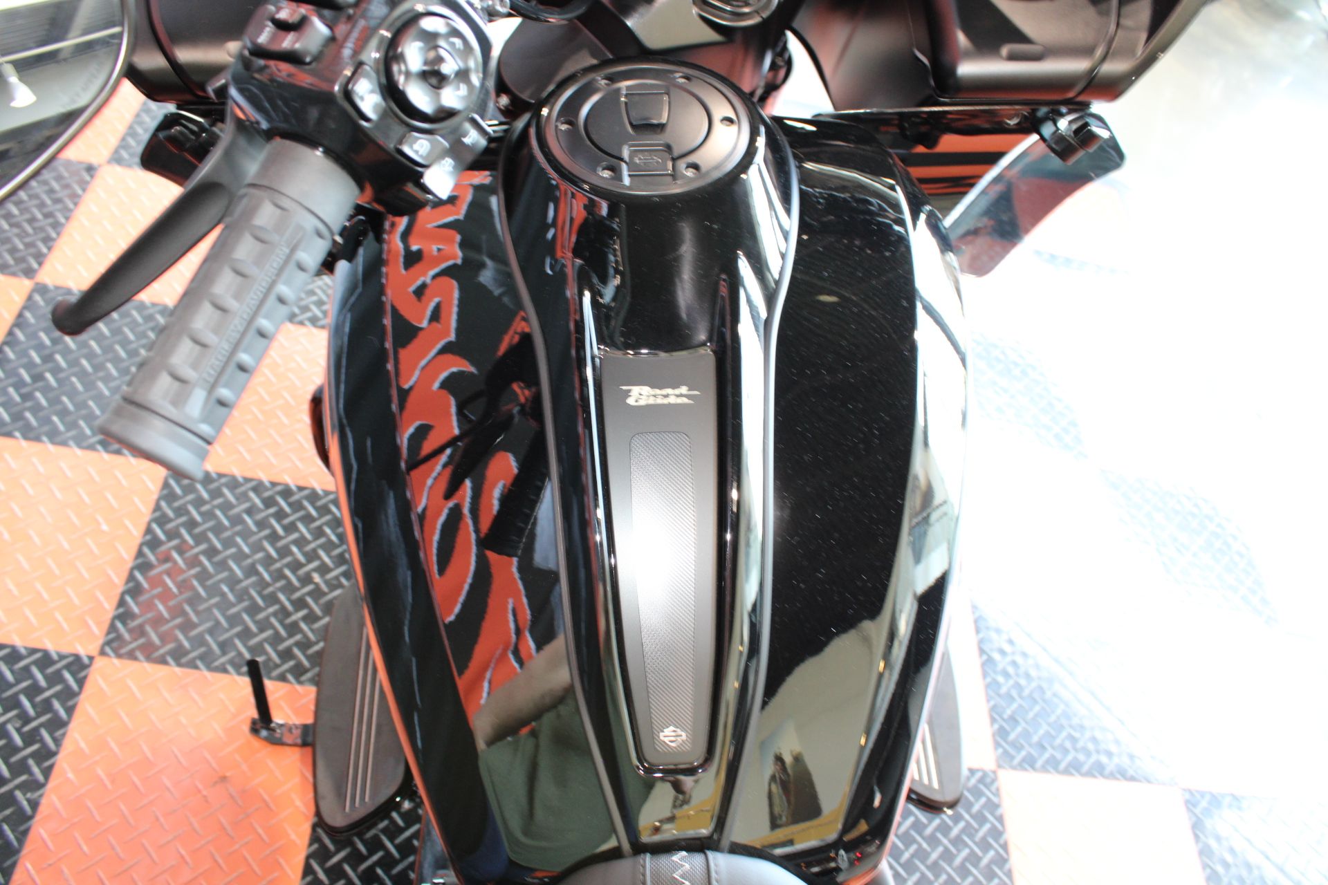 2024 Harley-Davidson Road Glide® in Shorewood, Illinois - Photo 10