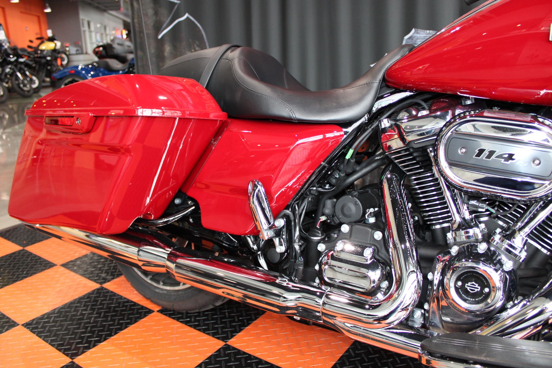 2021 Harley-Davidson Street Glide® Special in Shorewood, Illinois - Photo 8
