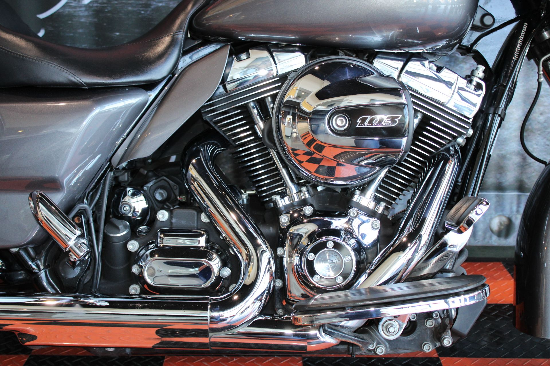 2014 Harley-Davidson Street Glide® in Shorewood, Illinois - Photo 6