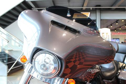 2014 Harley-Davidson Street Glide® in Shorewood, Illinois - Photo 22