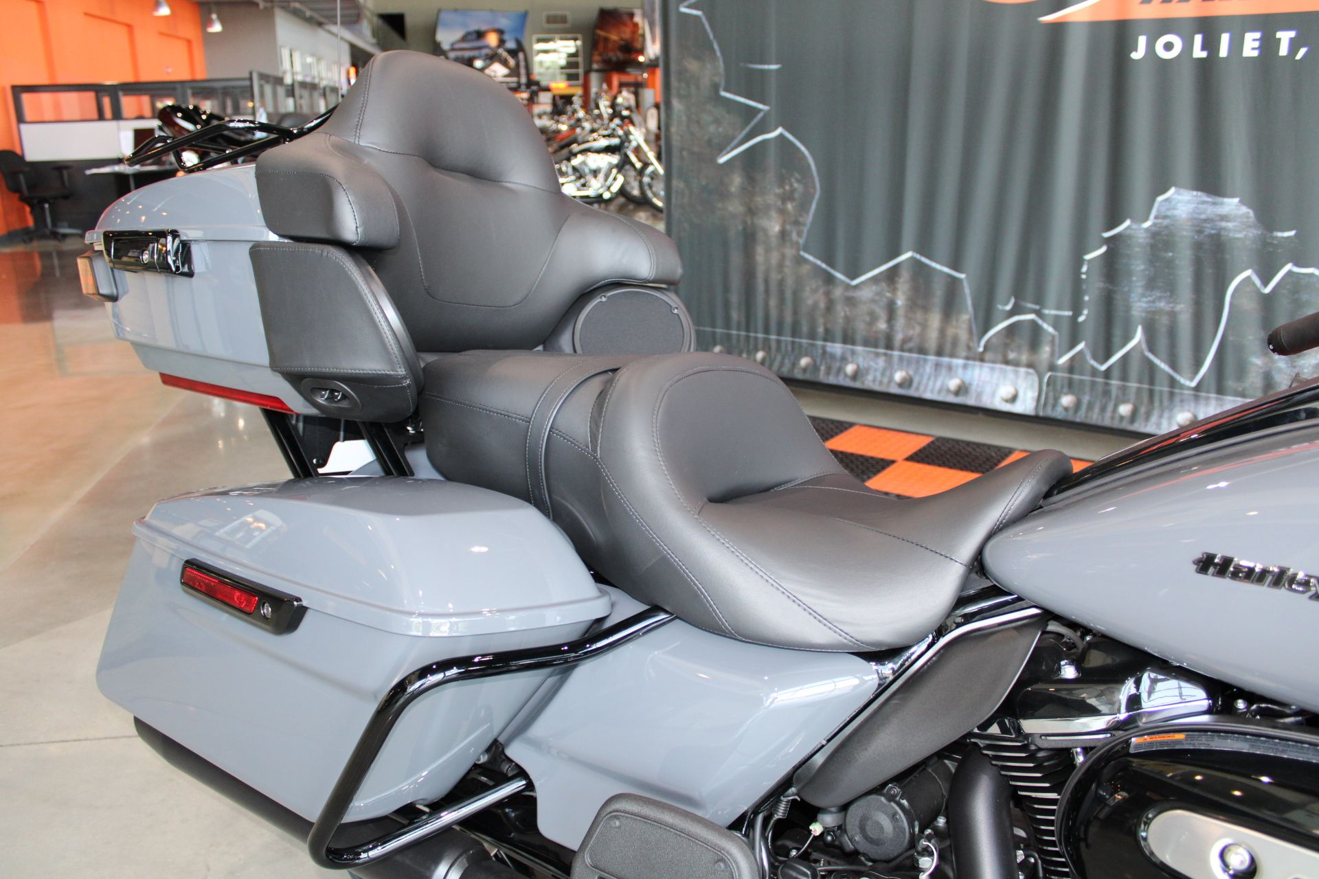 2022 Harley-Davidson Ultra Limited in Shorewood, Illinois - Photo 6
