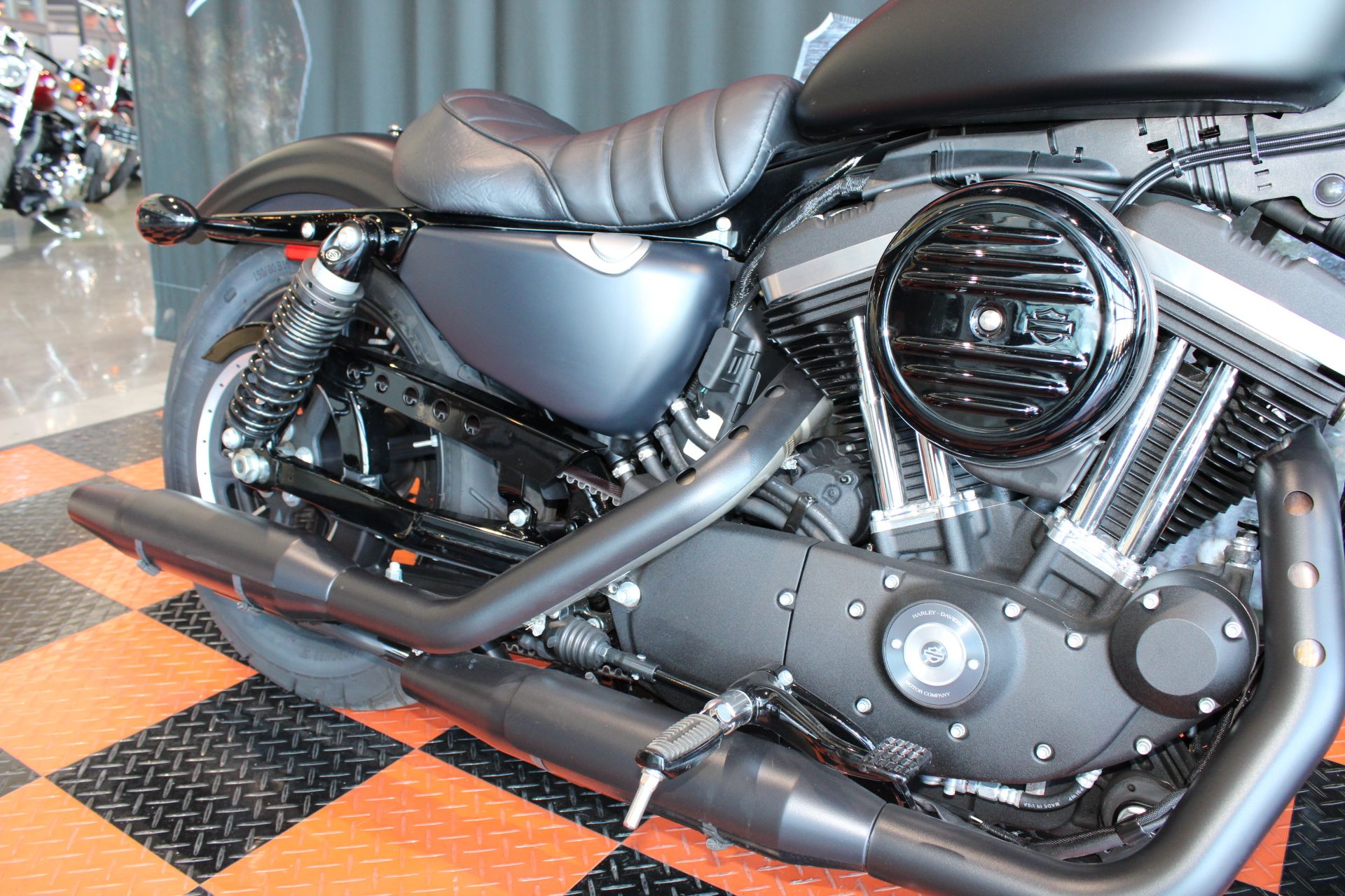 2021 Harley-Davidson Iron 883™ in Shorewood, Illinois - Photo 7