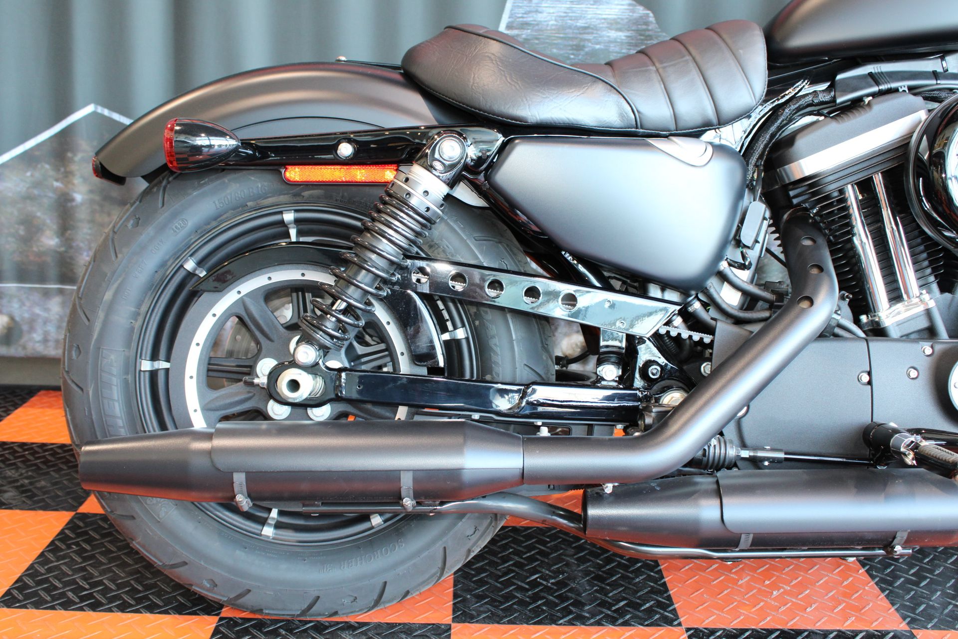 2021 Harley-Davidson Iron 883™ in Shorewood, Illinois - Photo 14