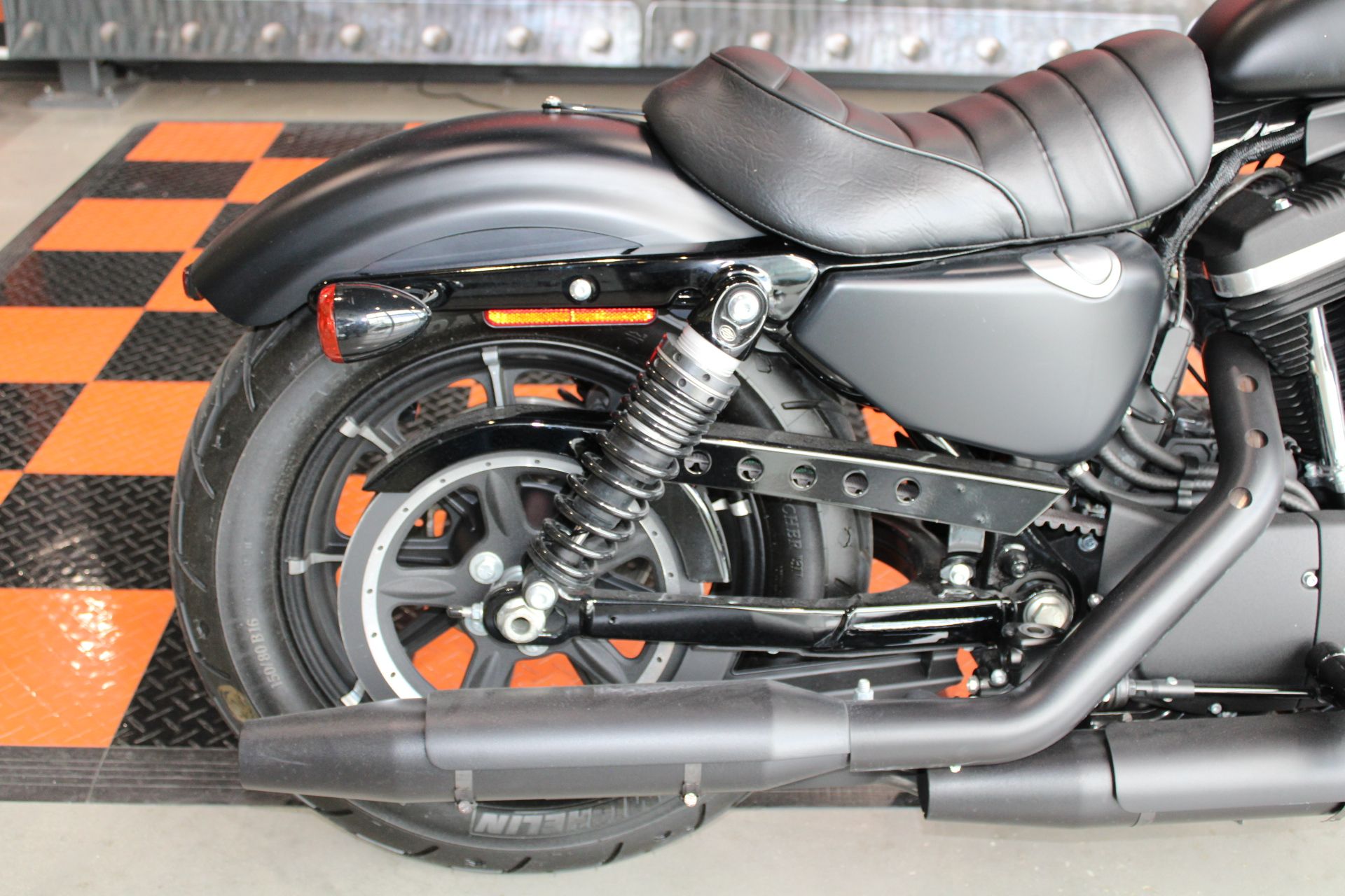 2021 Harley-Davidson Iron 883™ in Shorewood, Illinois - Photo 12