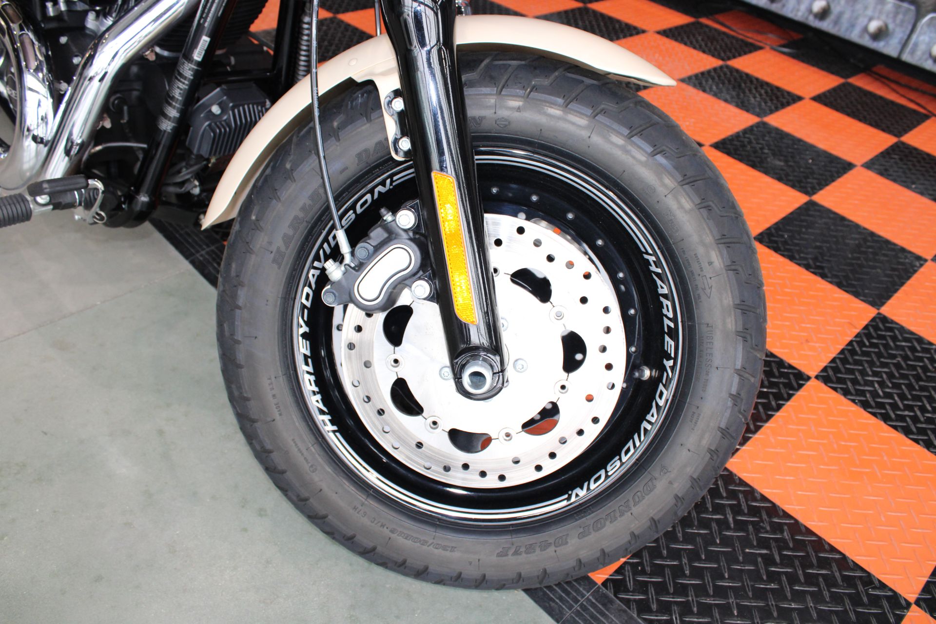 2014 Harley-Davidson Dyna® Fat Bob® in Shorewood, Illinois - Photo 3