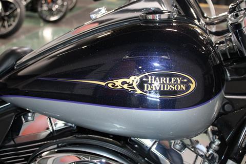 2009 Harley-Davidson Road King® Classic in Shorewood, Illinois - Photo 4