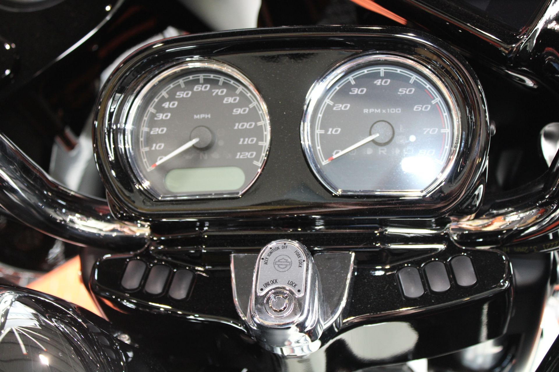 2022 Harley-Davidson Road Glide® Special in Shorewood, Illinois - Photo 11