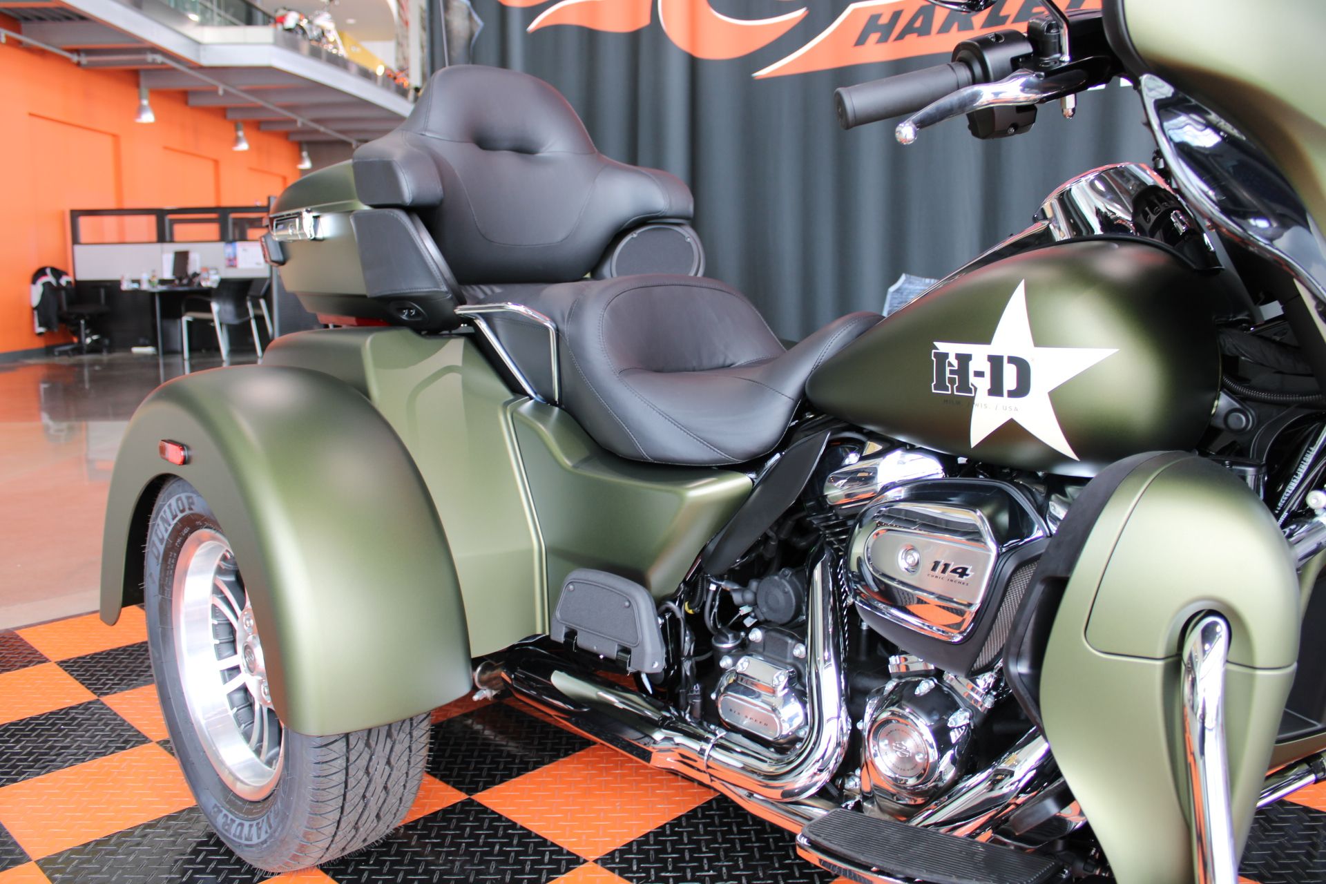 2022 Harley-Davidson Tri Glide Ultra (G.I. Enthusiast Collection) in Shorewood, Illinois - Photo 6