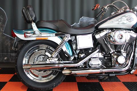 2004 Harley-Davidson FXDWG/FXDWGI Dyna Wide Glide® in Shorewood, Illinois - Photo 16