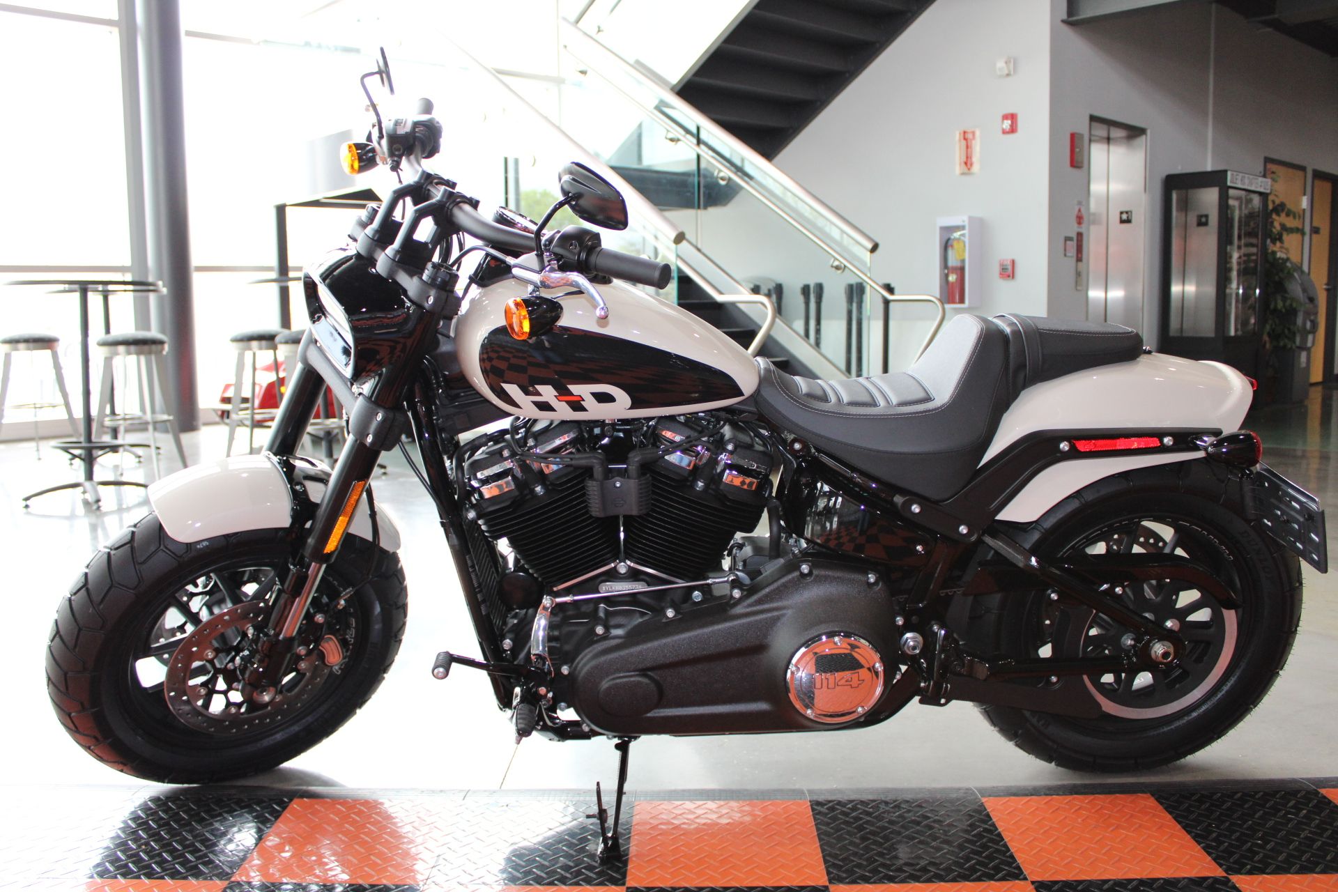 2022 Harley-Davidson Fat Bob® 114 in Shorewood, Illinois - Photo 14