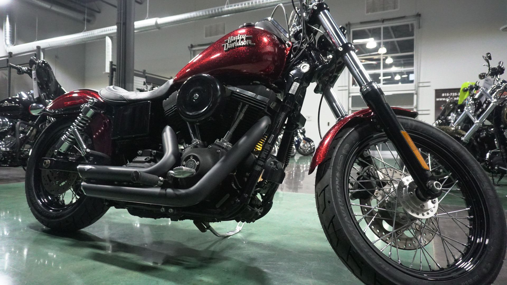 2013 Harley-Davidson Dyna® Street Bob® in Shorewood, Illinois - Photo 8