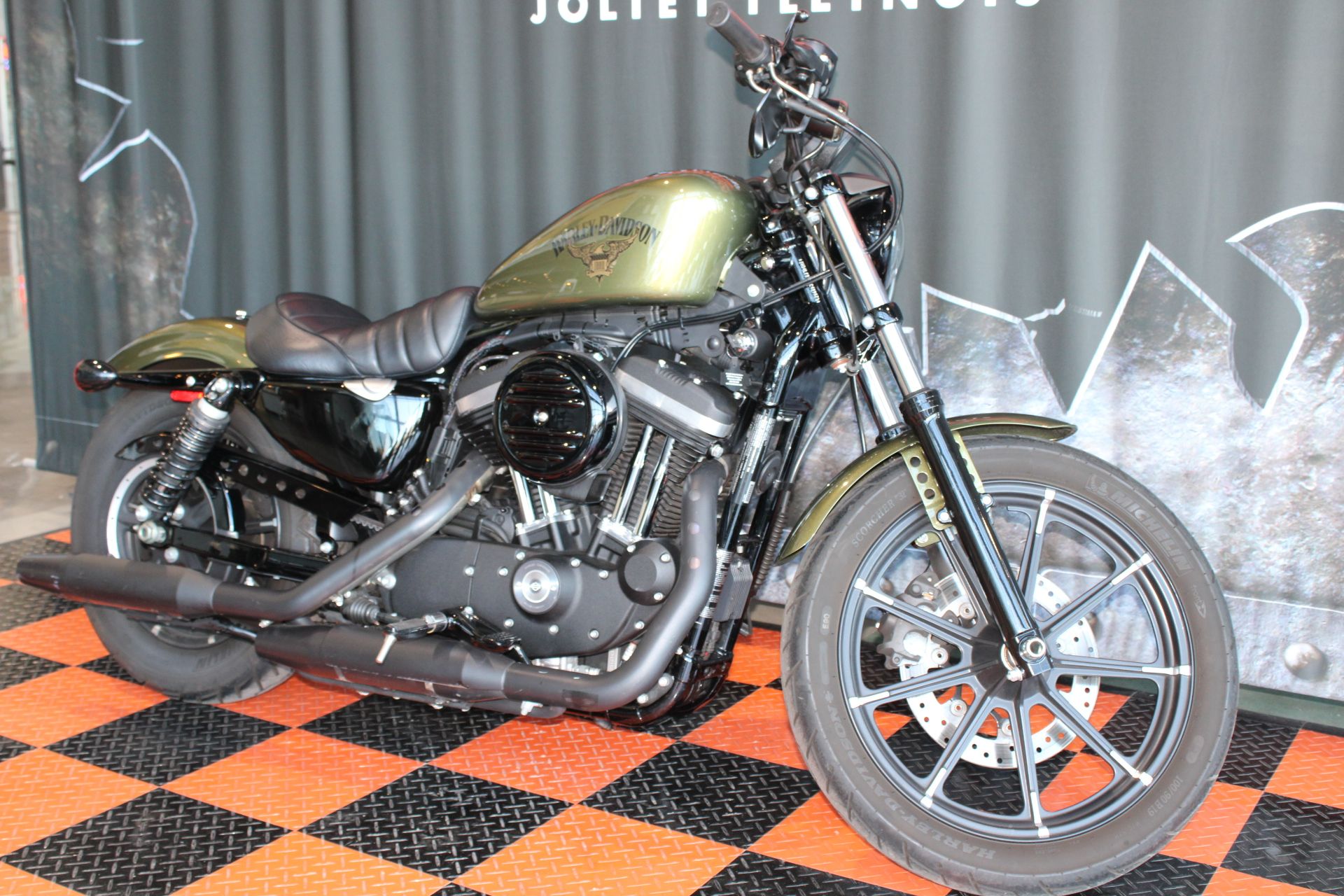 2016 Harley-Davidson Iron 883™ in Shorewood, Illinois - Photo 3