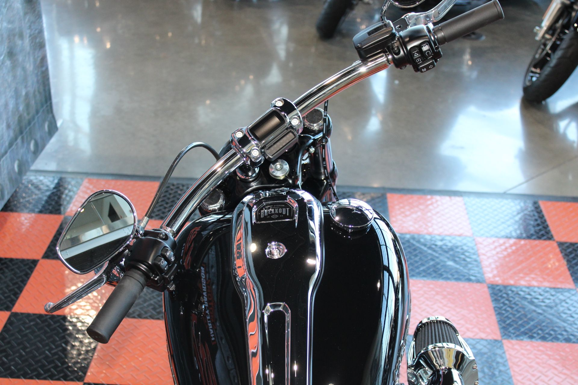 2024 Harley-Davidson Breakout® in Shorewood, Illinois - Photo 11