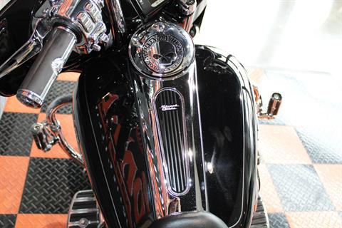 2014 Harley-Davidson Street Glide® Special in Shorewood, Illinois - Photo 13