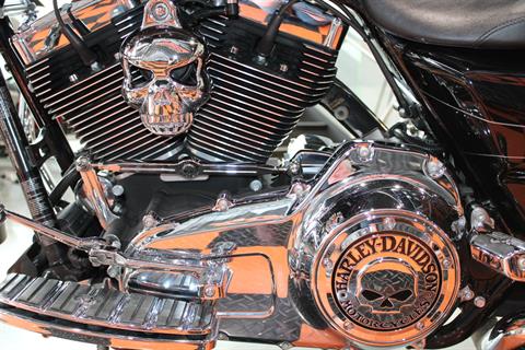 2014 Harley-Davidson Street Glide® Special in Shorewood, Illinois - Photo 21