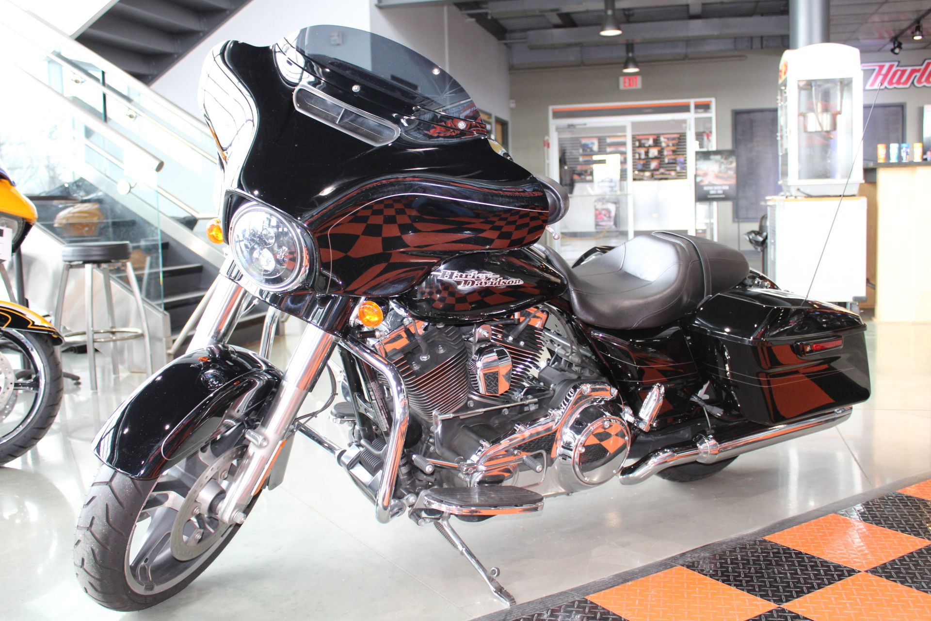 2014 Harley-Davidson Street Glide® Special in Shorewood, Illinois - Photo 19