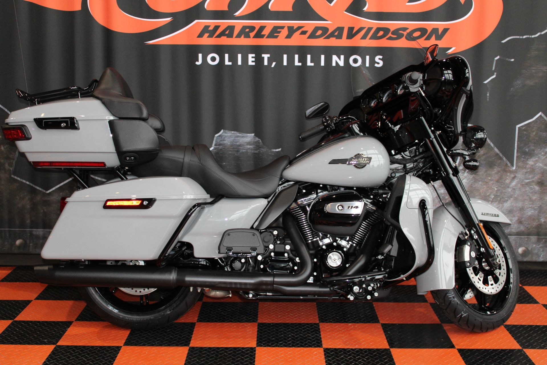 2024 Harley-Davidson Ultra Limited in Shorewood, Illinois - Photo 2