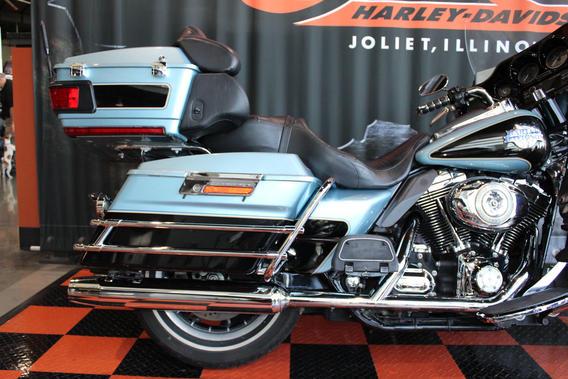 2007 Harley-Davidson FLHTCU Ultra Classic® Electra Glide® Patriot Special Edition in Shorewood, Illinois - Photo 18