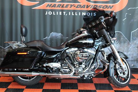 2016 Harley-Davidson Street Glide® in Shorewood, Illinois - Photo 1