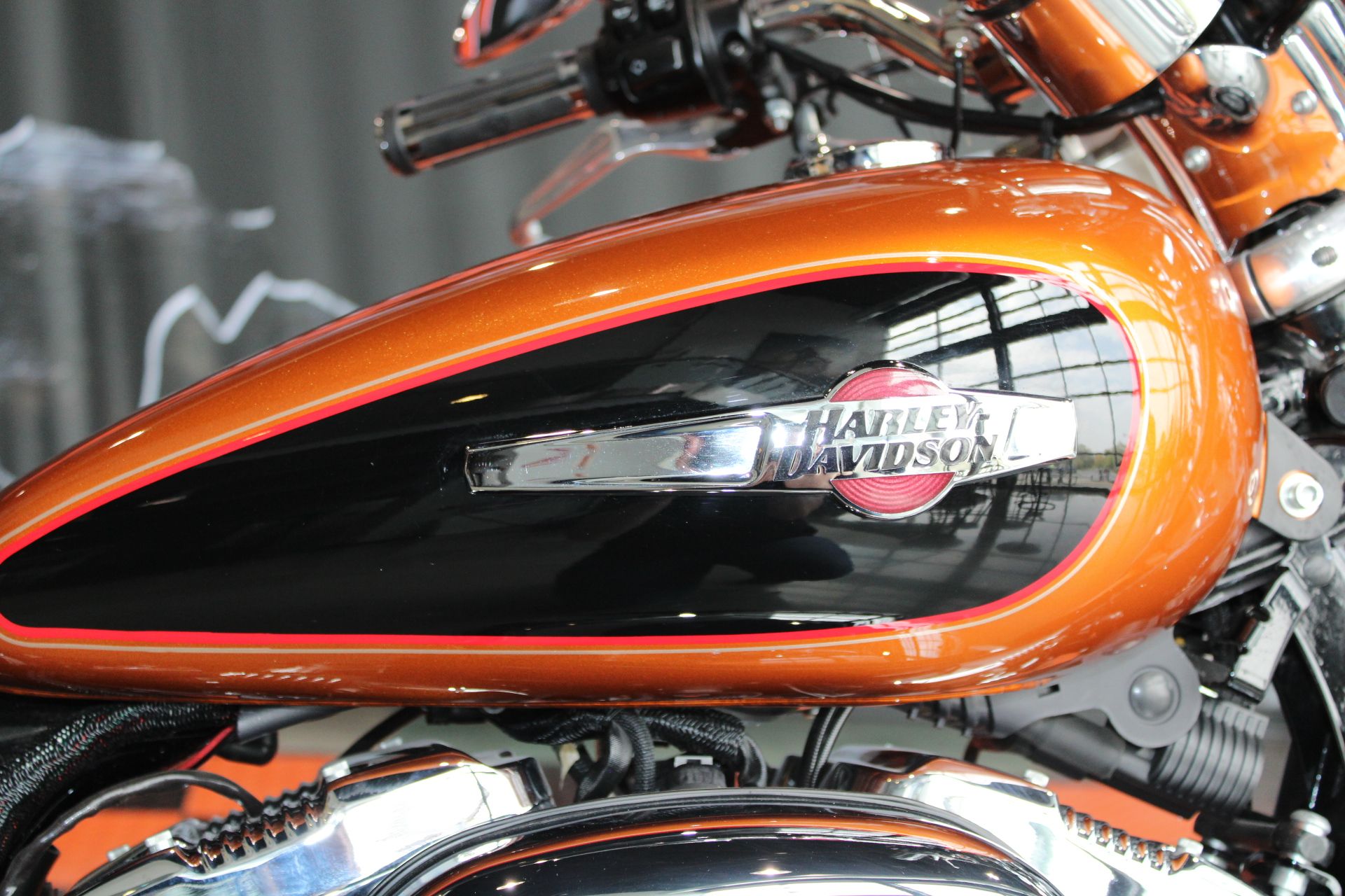 2016 Harley-Davidson 1200 Custom in Shorewood, Illinois - Photo 4