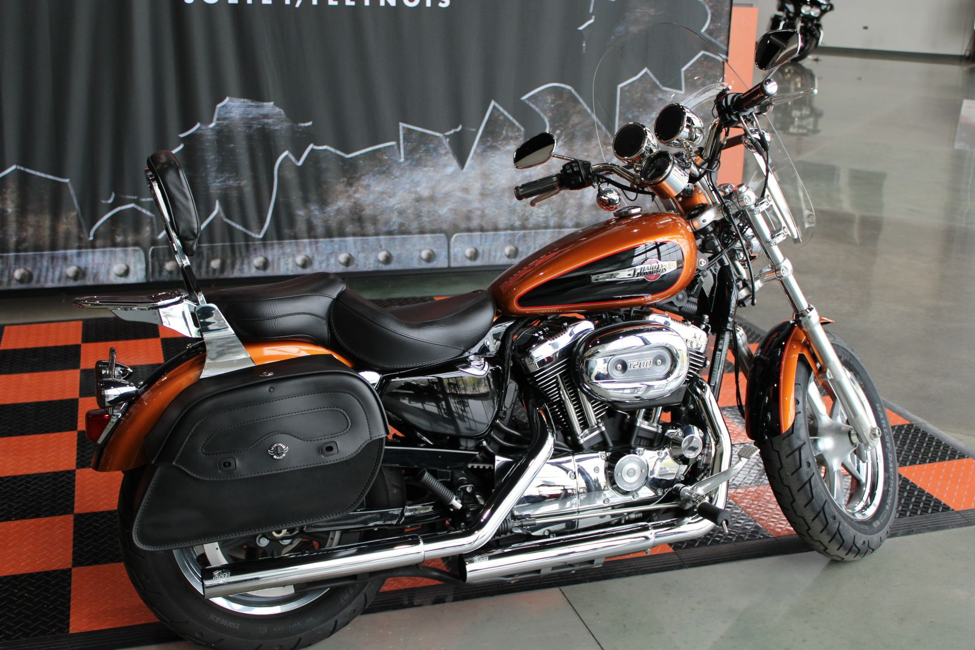 2016 Harley-Davidson 1200 Custom in Shorewood, Illinois - Photo 12