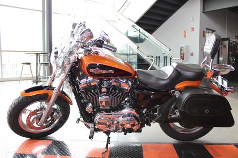 2016 Harley-Davidson 1200 Custom in Shorewood, Illinois - Photo 15