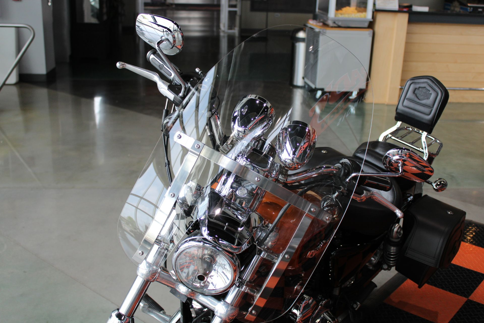 2016 Harley-Davidson 1200 Custom in Shorewood, Illinois - Photo 17